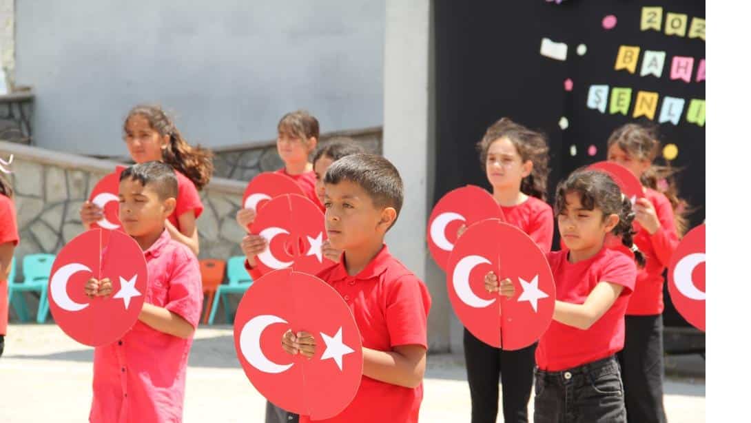Mehmet Bayar İlk ve Ortaokulu Bahar Şenliğine İlçe Milli Eğitim Müdürümüz Davut ŞEN Katıldı