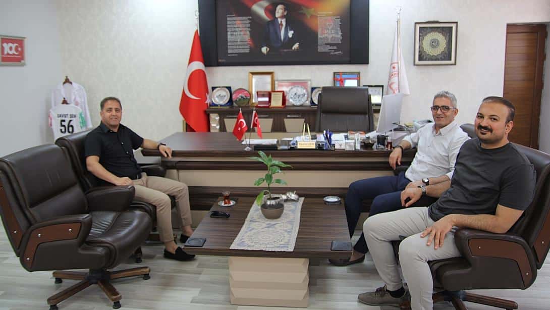 Şehit Nasuh Aydın Ortaokulu Müdürü İshak Bostancı'dan Doğubayazıt İlçe Milli Eğitim Müdürü Davut Şen'e Ziyaret